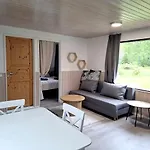 Wolf Lakeside Lapland Дом отдыха Рованиеми