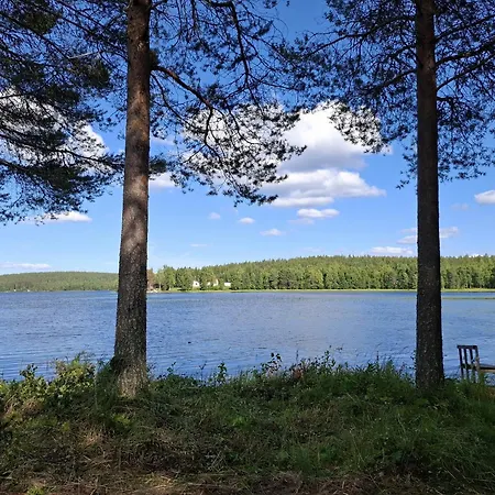 Wolf Lakeside Lapland * Ροβανιέμι