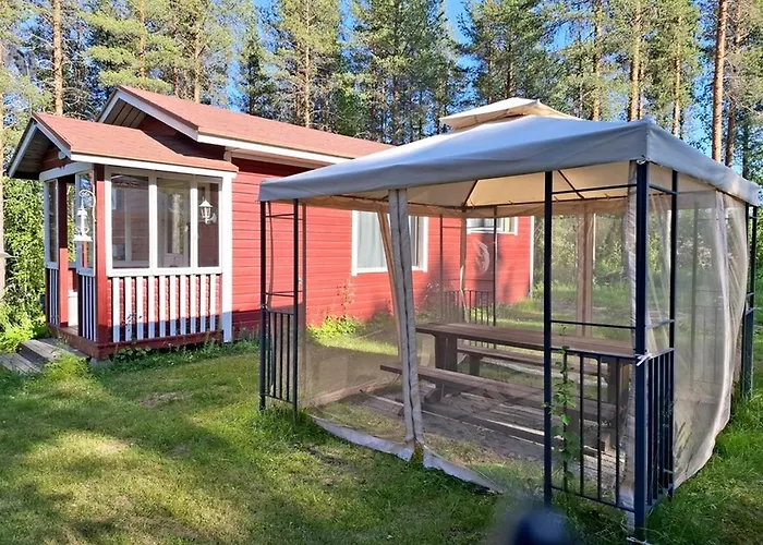 Wolf Lakeside Lapland *