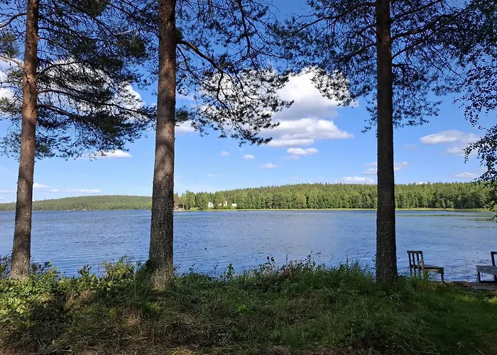 Wolf Lakeside Lapland * Rovaniemi