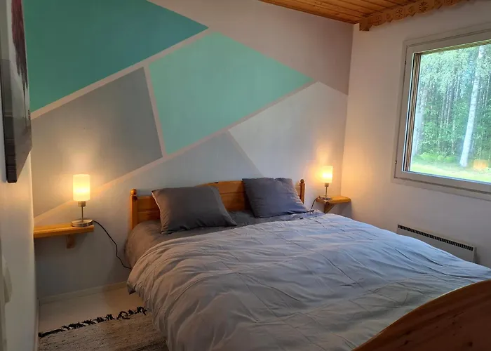 Wolf Lakeside Lapland * Rovaniemi